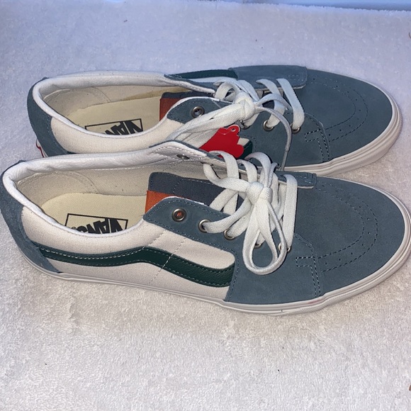 Vans Sk8 Low Skate Shoe - Varsity Blue Green/White Size 10 NEW - Picture 2 of 7